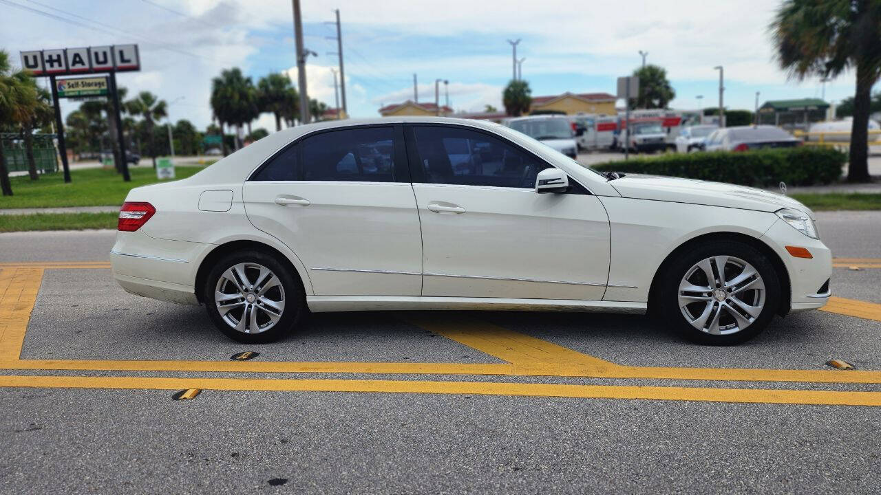 2010 MERCEDES-BENZ E-Class Sedan - $7,999