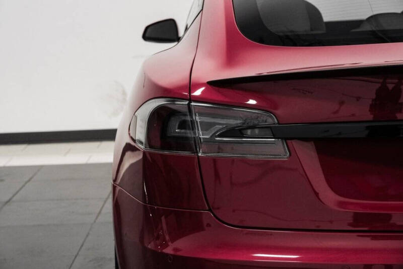 2021 Tesla Model S Plaid