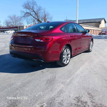 2015 Chrysler 200 S