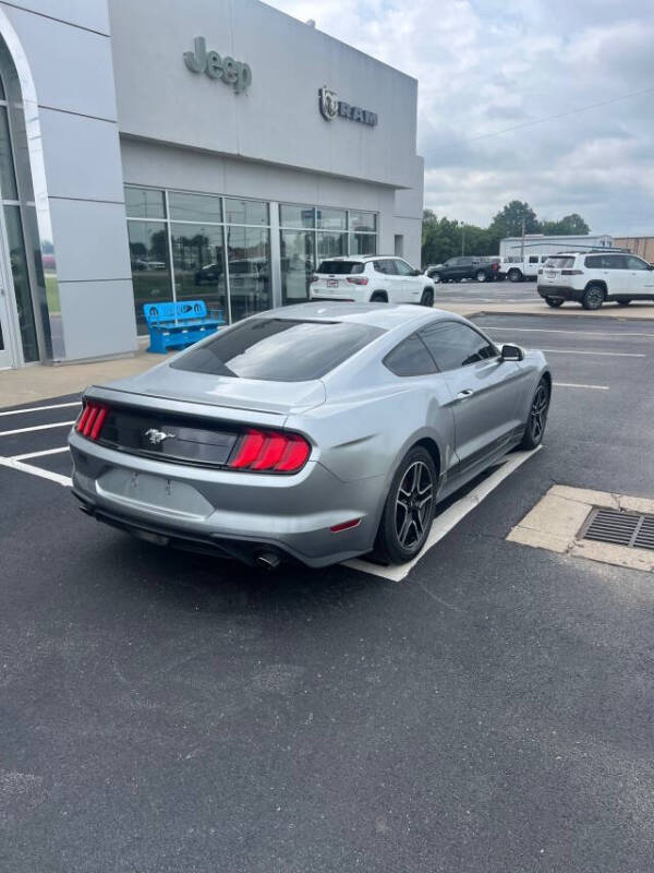 2020 Ford Mustang EcoBoost