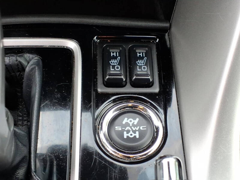 2024 Mitsubishi Eclipse Cross LE