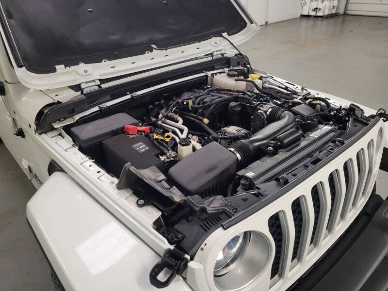 2023 Jeep Gladiator Overland