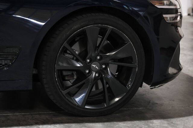 2023 Genesis G70