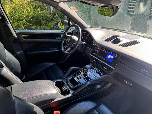 2023 Porsche Cayenne