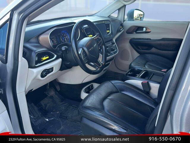 2017 Chrysler Pacifica Touring Plus