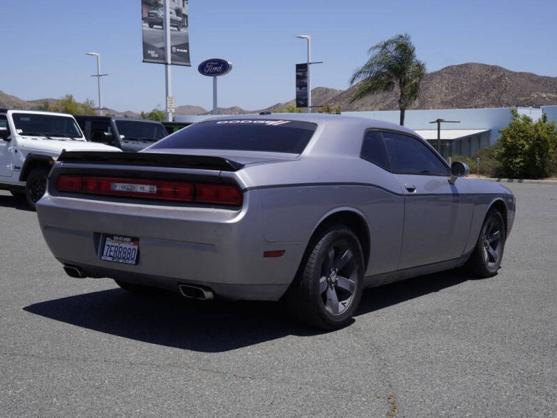 2014 Dodge Challenger SXT