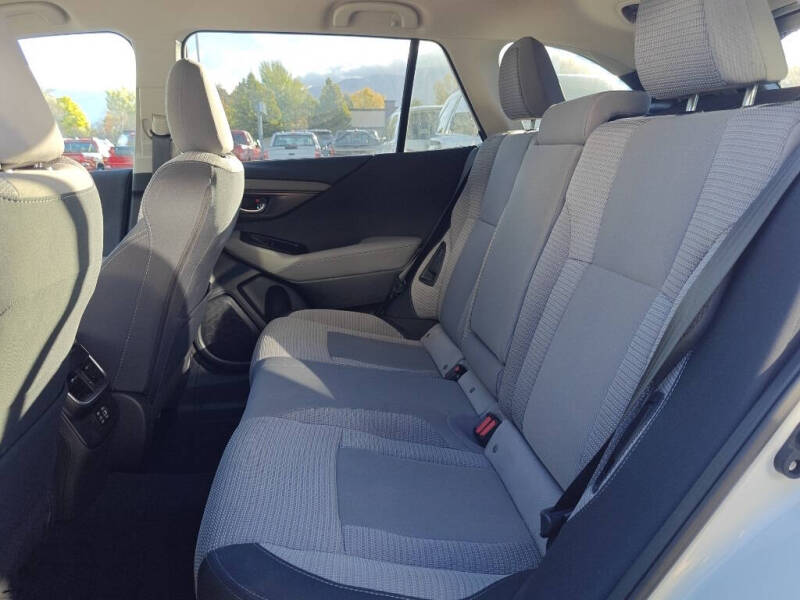 2024 Subaru Outback Premium