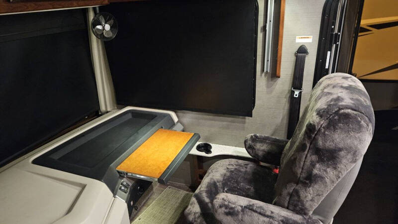 2018 Fleetwood Bounder