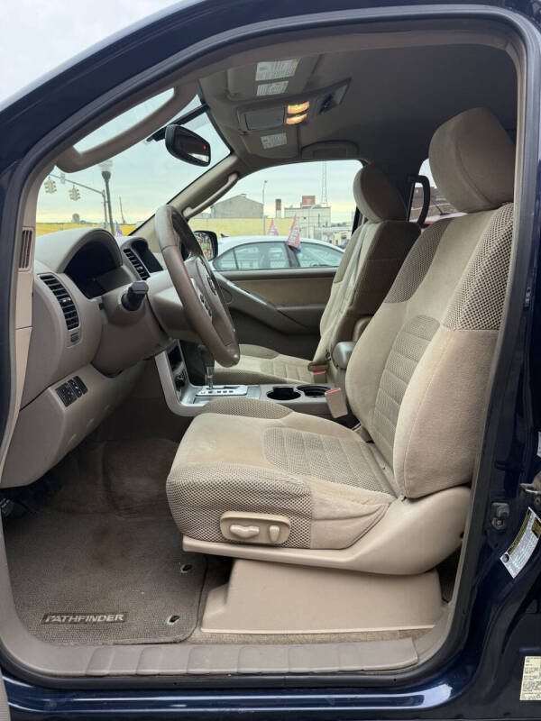 2011 Nissan Pathfinder SV