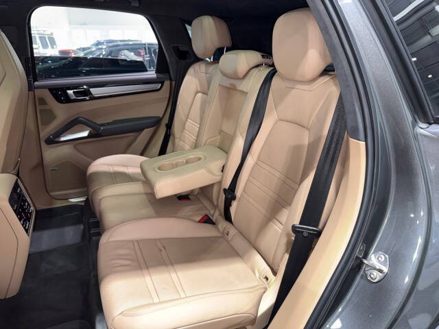 2020 Porsche Cayenne Turbo