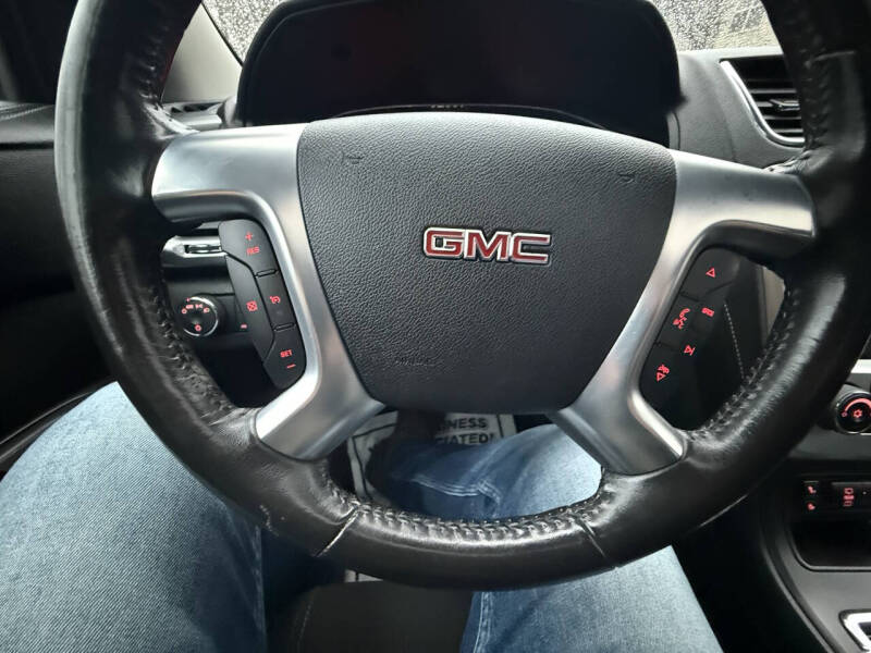 2016 GMC Acadia SLE-2