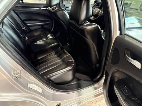 2023 Chrysler 300 S V6