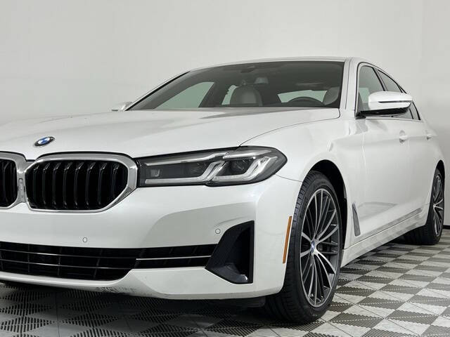 2022 BMW 5 Series 530i