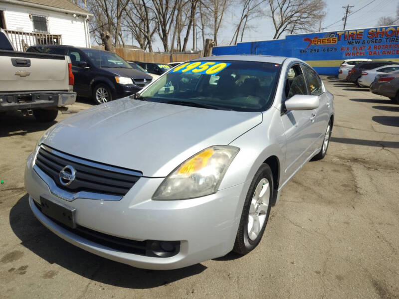 2008 Nissan Altima for sale at JJ's Auto Sales in Kansas City MO