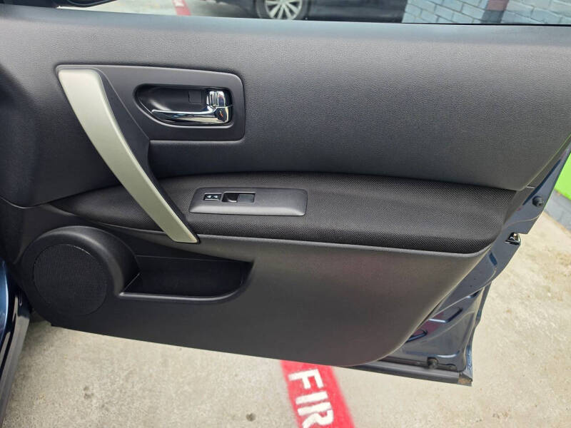 2013 Nissan Rogue SV