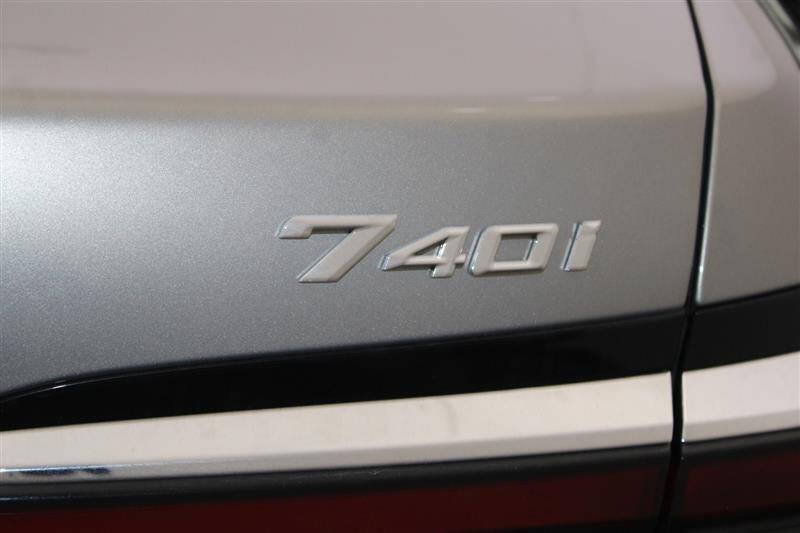 2024 BMW 7 Series 740i