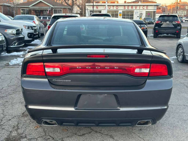 2014 Dodge Charger SE