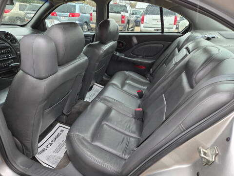 2005 Pontiac Bonneville SE