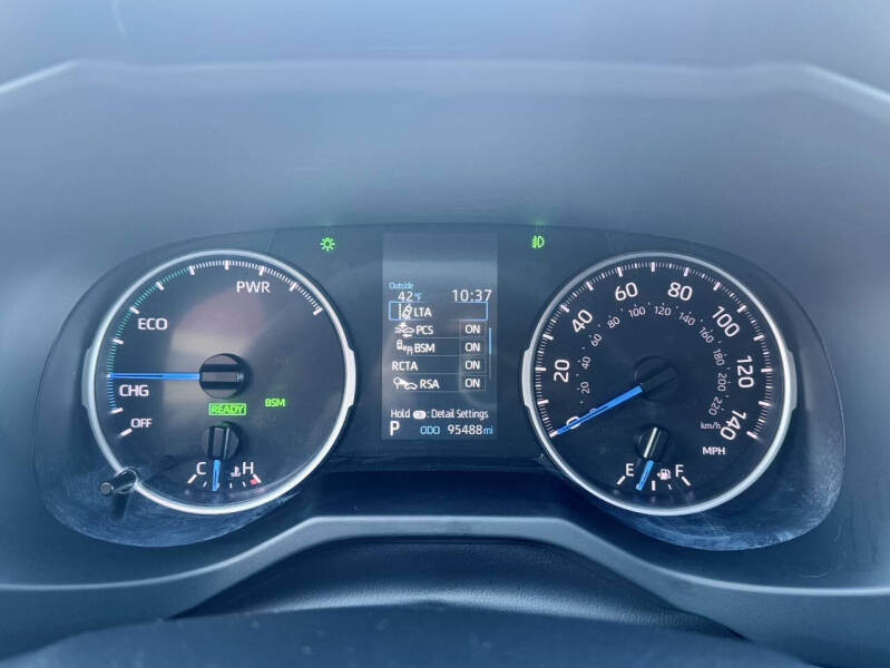 2021 Toyota RAV4 Hybrid XLE