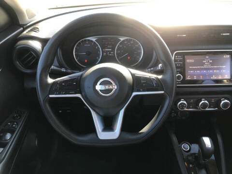 2022 Nissan Kicks S