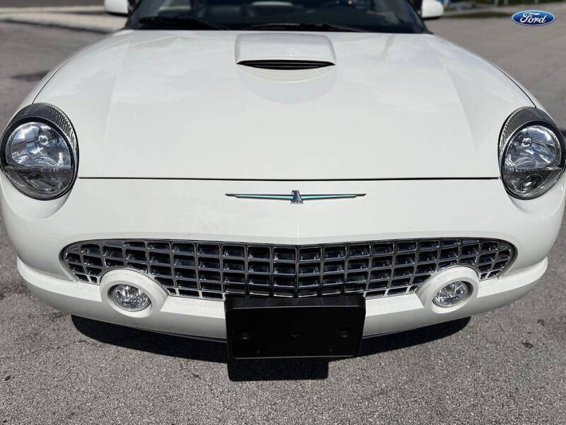 2002 Ford Thunderbird Deluxe