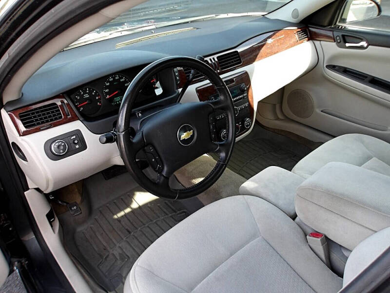 2011 Chevrolet Impala LS