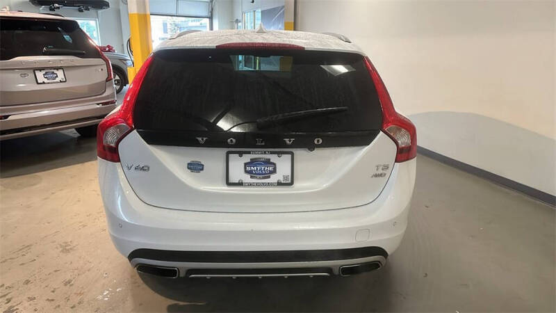2018 Volvo V60 Cross Country T5 Premier