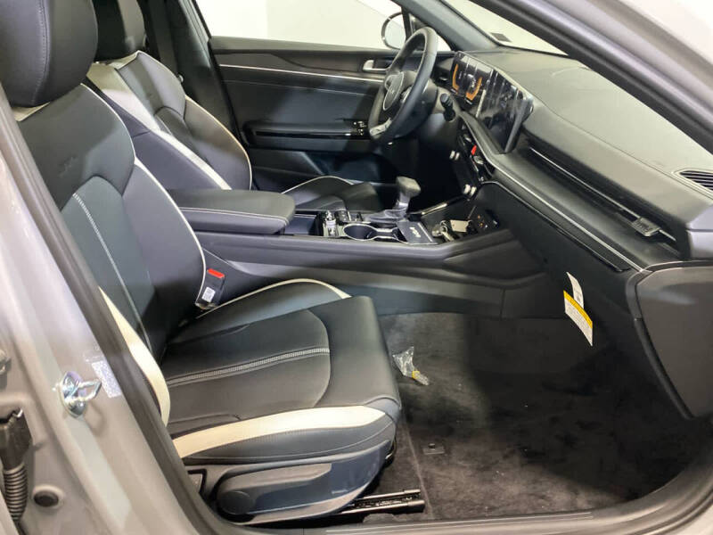 2026 Kia K5