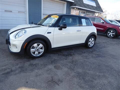 2016 MINI Hardtop 2 Door Cooper