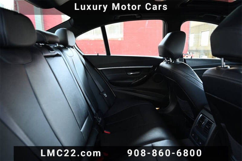 2017 BMW 3 Series 330i xDrive