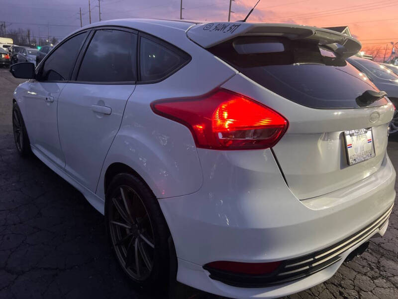 2017 Ford Focus ST