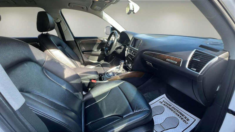 2017 Audi Q5 2.0T quattro Premium Plus