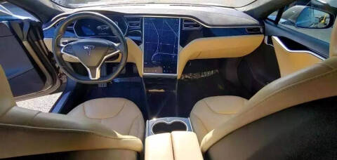 2015 Tesla Model S 70D