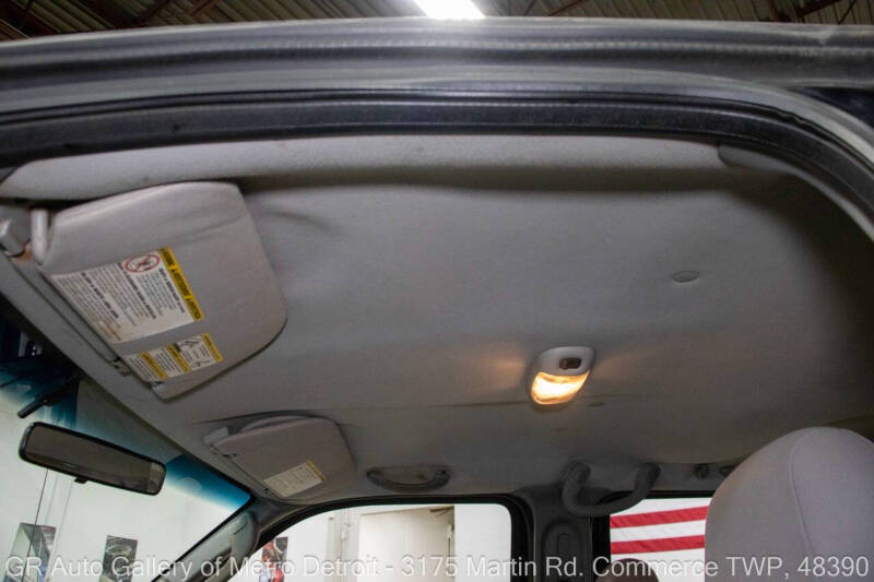 2005 Ford Excursion XLT