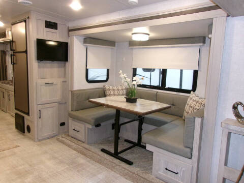 2021 Rockwood Roo 233s