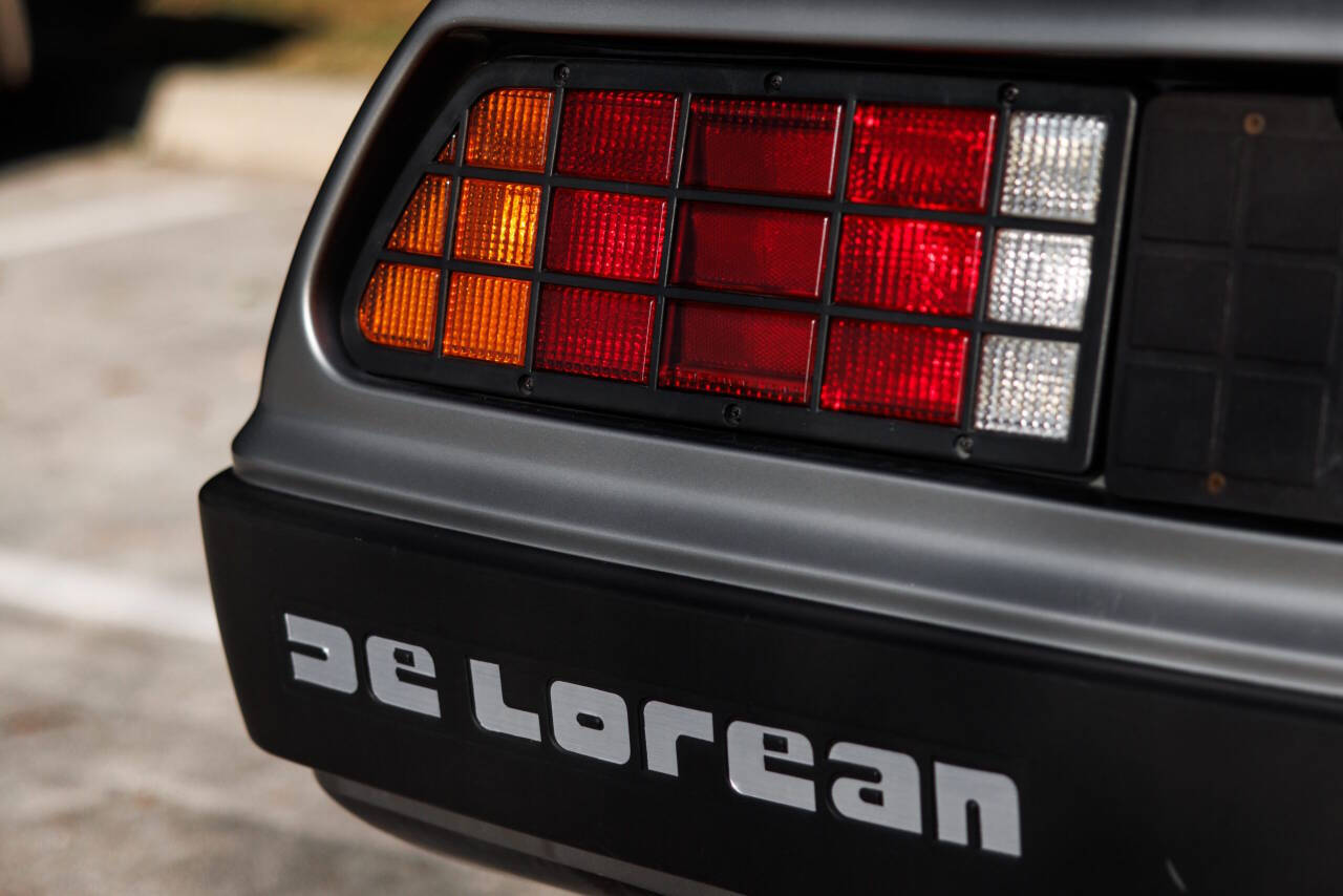 1981 DeLorean DMC-12 22
