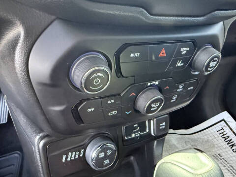 2022 Jeep Renegade Trailhawk