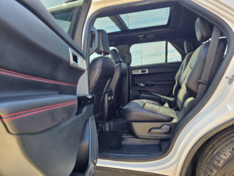 2023 Ford Explorer ST-Line