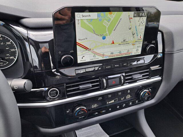 2024 Nissan Pathfinder SL