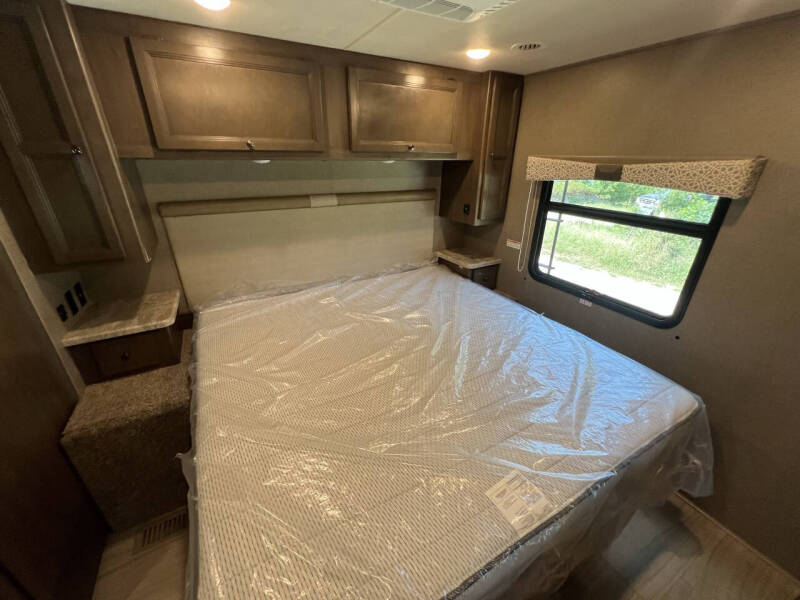 2021 Thor Motor Coach Windsport 34J