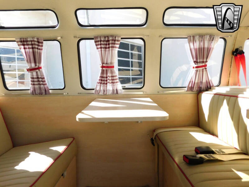 1975 Volkswagen Type 2