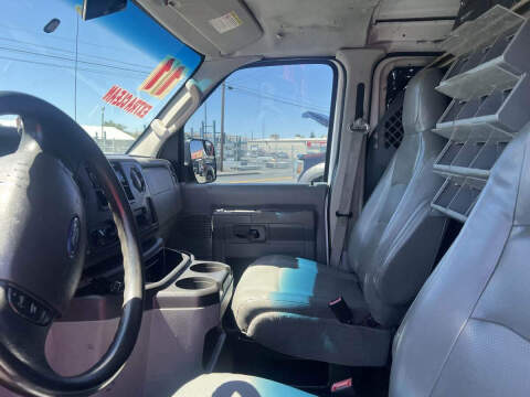 2011 Ford E-Series E-350 SD