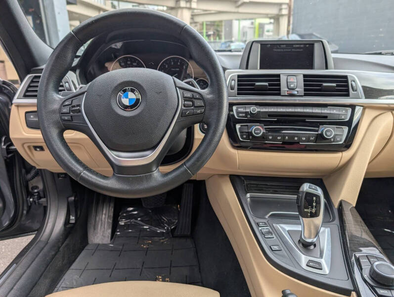 2017 BMW 3 Series 330e iPerformance