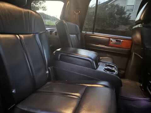 2017 Lincoln Navigator Select