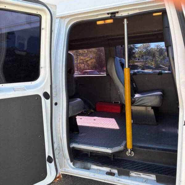 2011 Ford E-Series E-350 SD