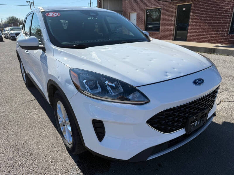 2020 Ford Escape SE