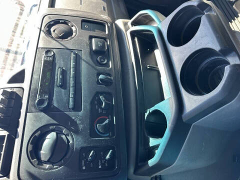 2013 Ford E-Series E-350 SD