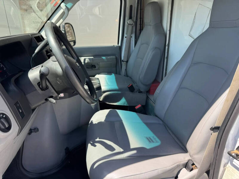2017 Ford E-Series