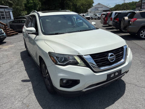 2017 Nissan Pathfinder Platinum