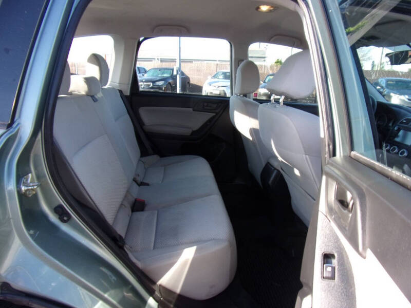 2017 Subaru Forester 2.5i